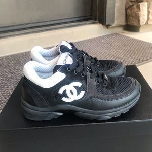 100% authentic Chanel sneakers size 35